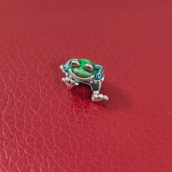 Pandora Climbing Frog Charm S925 Silver with box - Picture 6 of 11